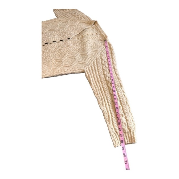 Women's Cream Cable Knit Cardigan - Picture 9 of 11